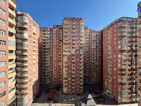 Satılır 2 otaqlı mənzil 80 m² — Bakı, İnşaatçılar 2 otaq 80.00 m²