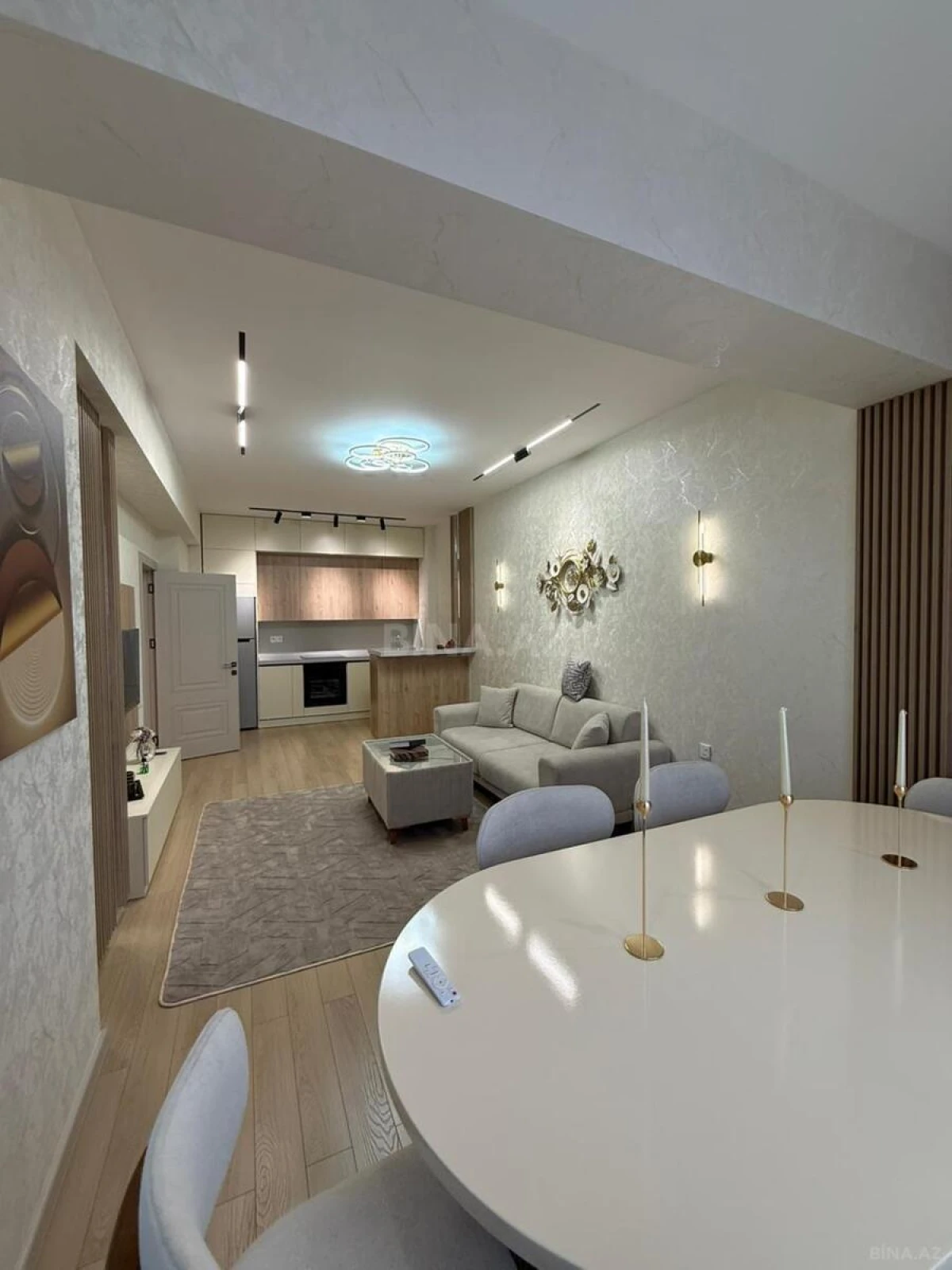 Satılır 2 otaqlı mənzil 65 m²