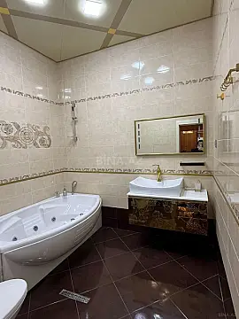 Kirayə verilir 4 otaqlı mənzil 160 m²