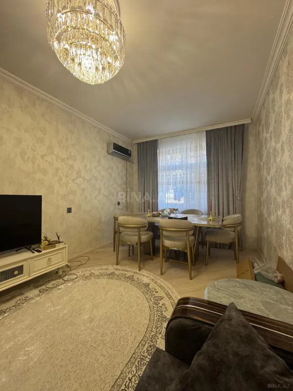 Satılır 2 otaqlı mənzil 60 m²