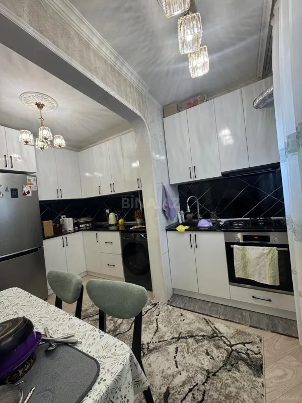 Satılır 2 otaqlı mənzil 60 m²
