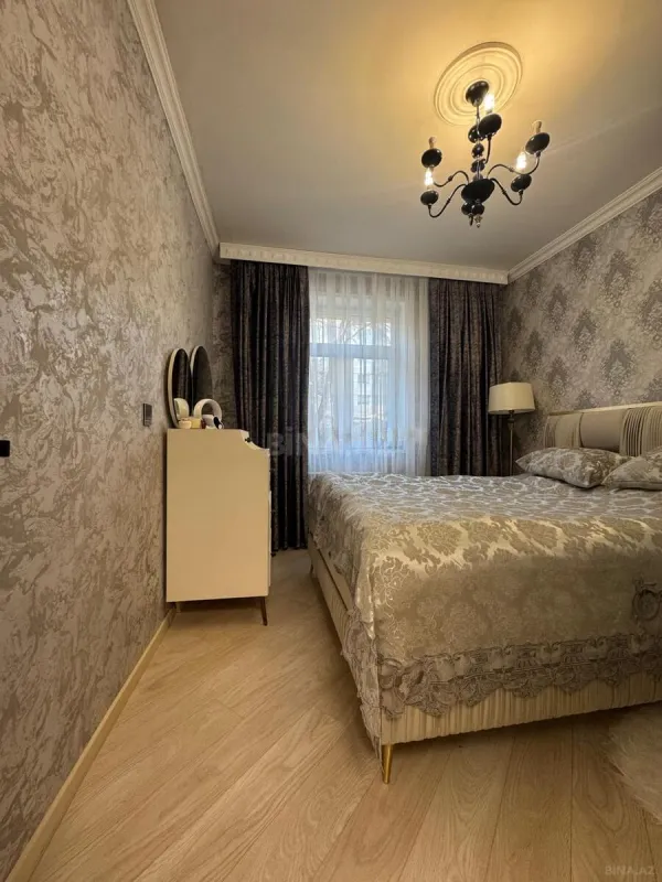 Satılır 2 otaqlı mənzil 60 m²