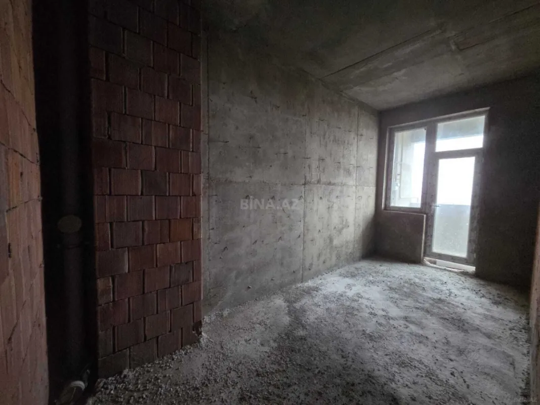 Satılır 2 otaqlı mənzil 76 m²