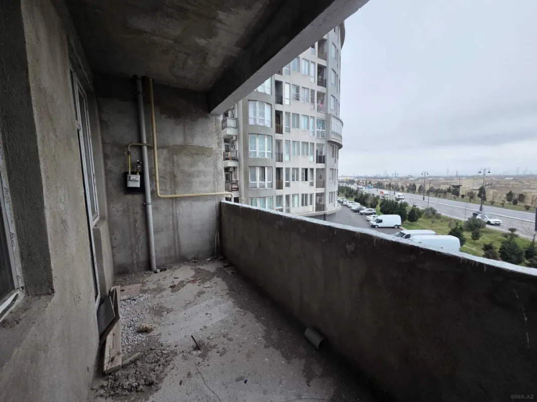 Satılır 2 otaqlı mənzil 76 m²