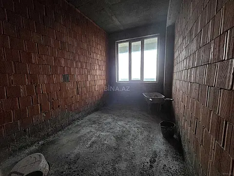 Satılır 2 otaqlı mənzil 76 m²