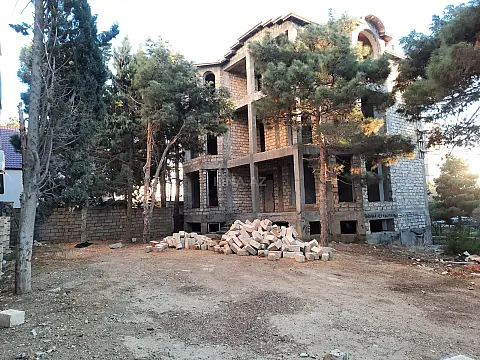 Satılır 7 otaqlı həyət evi 750 m² — Bakı, Bakıxanov 7 otaq 750.00 m²