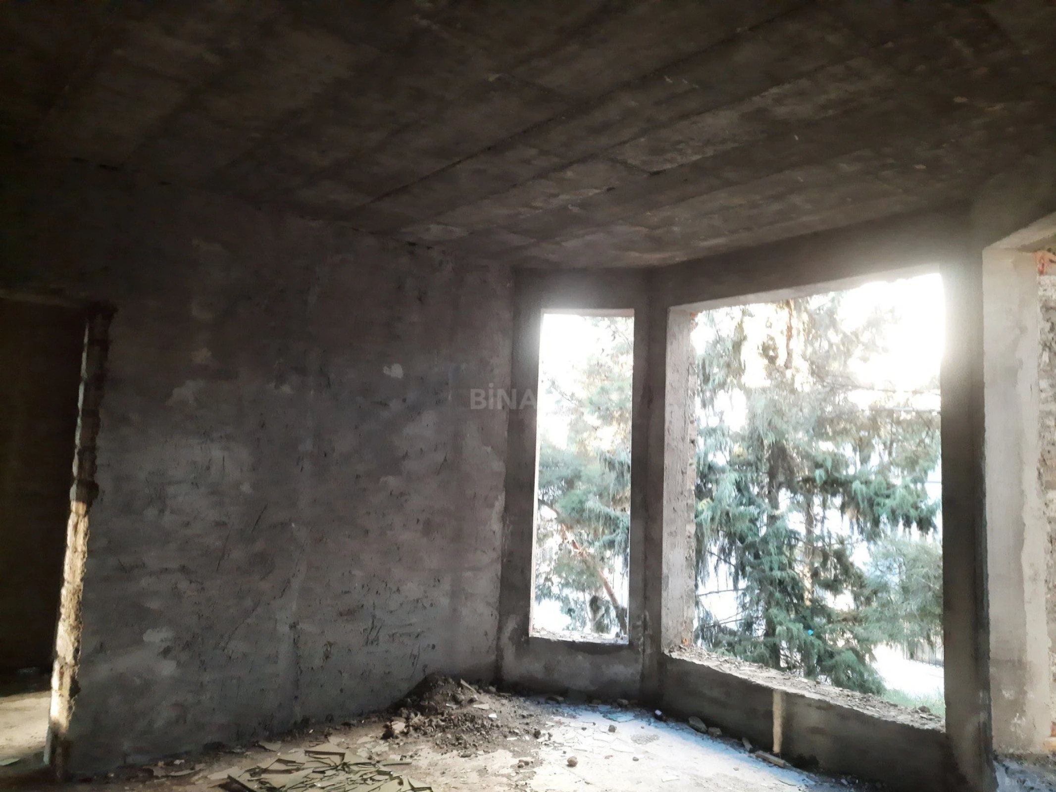 Satılır 7 otaqlı həyət evi 750 m²