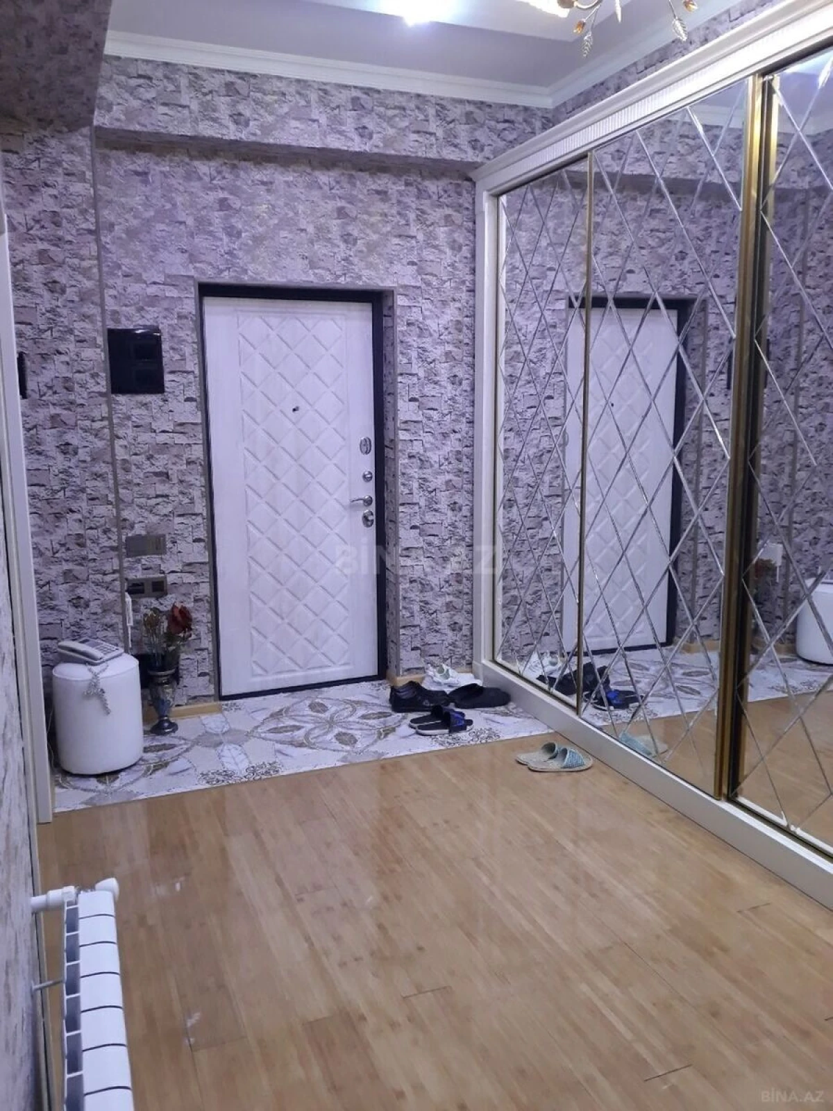 Satılır 3 otaqlı mənzil 90 m²