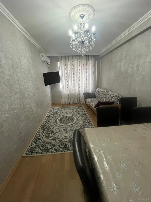 Satılır 2 otaqlı mənzil 70 m²