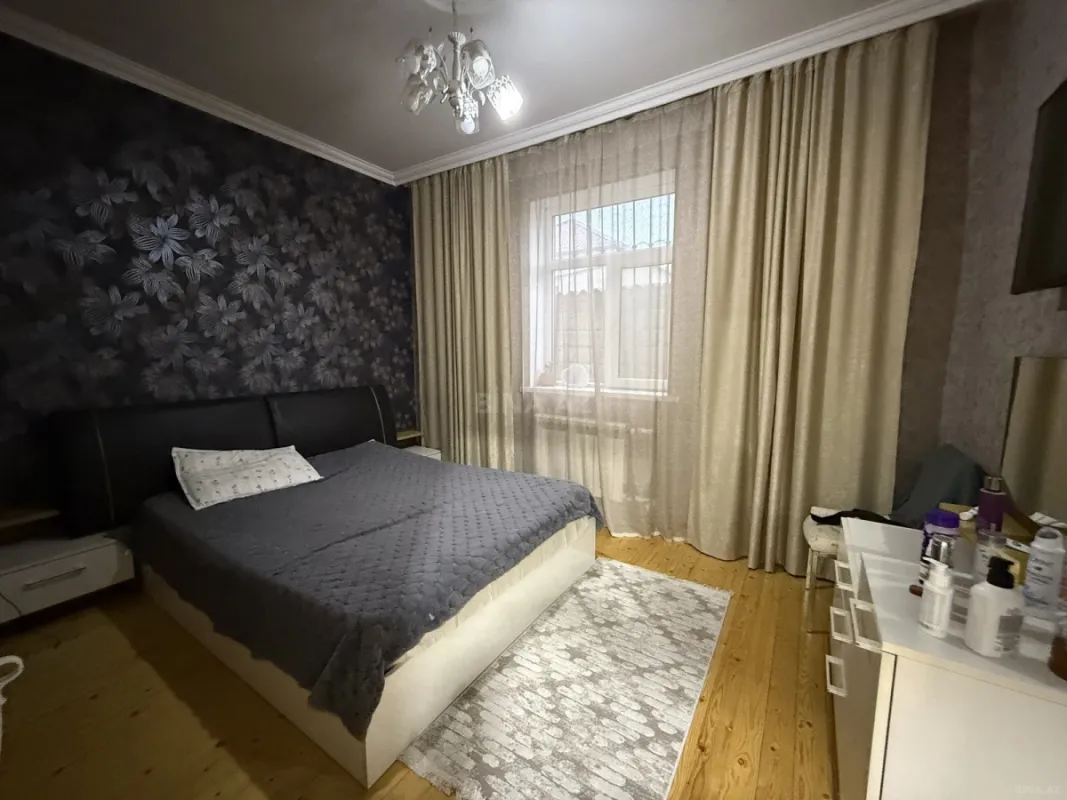 Satılır 4 otaqlı həyət evi 100 m²