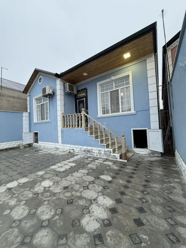 Satılır 4 otaqlı həyət evi 100 m²