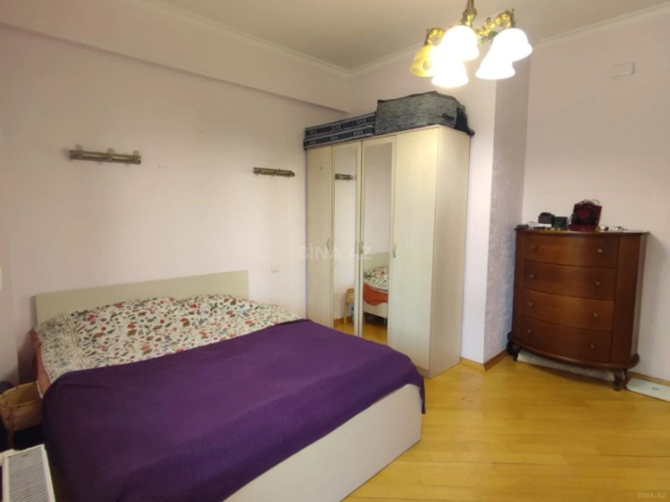 Satılır 3 otaqlı mənzil 120 m²