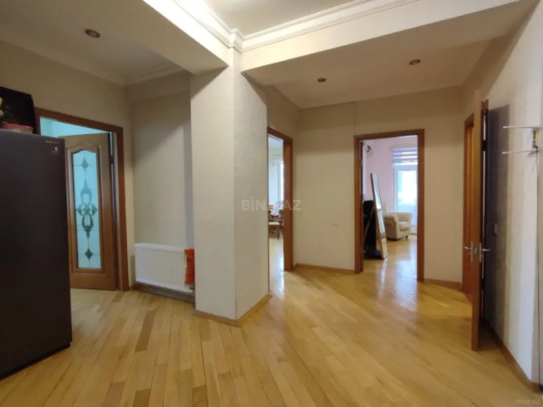Satılır 3 otaqlı mənzil 120 m²