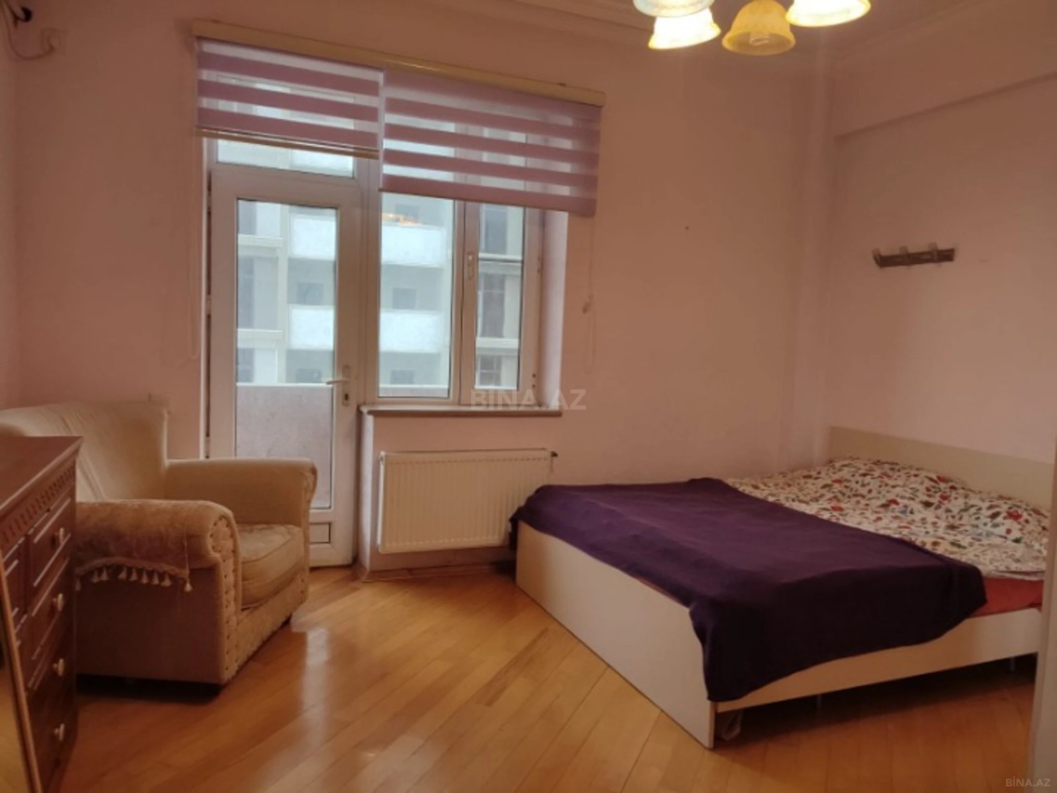 Satılır 3 otaqlı mənzil 120 m²
