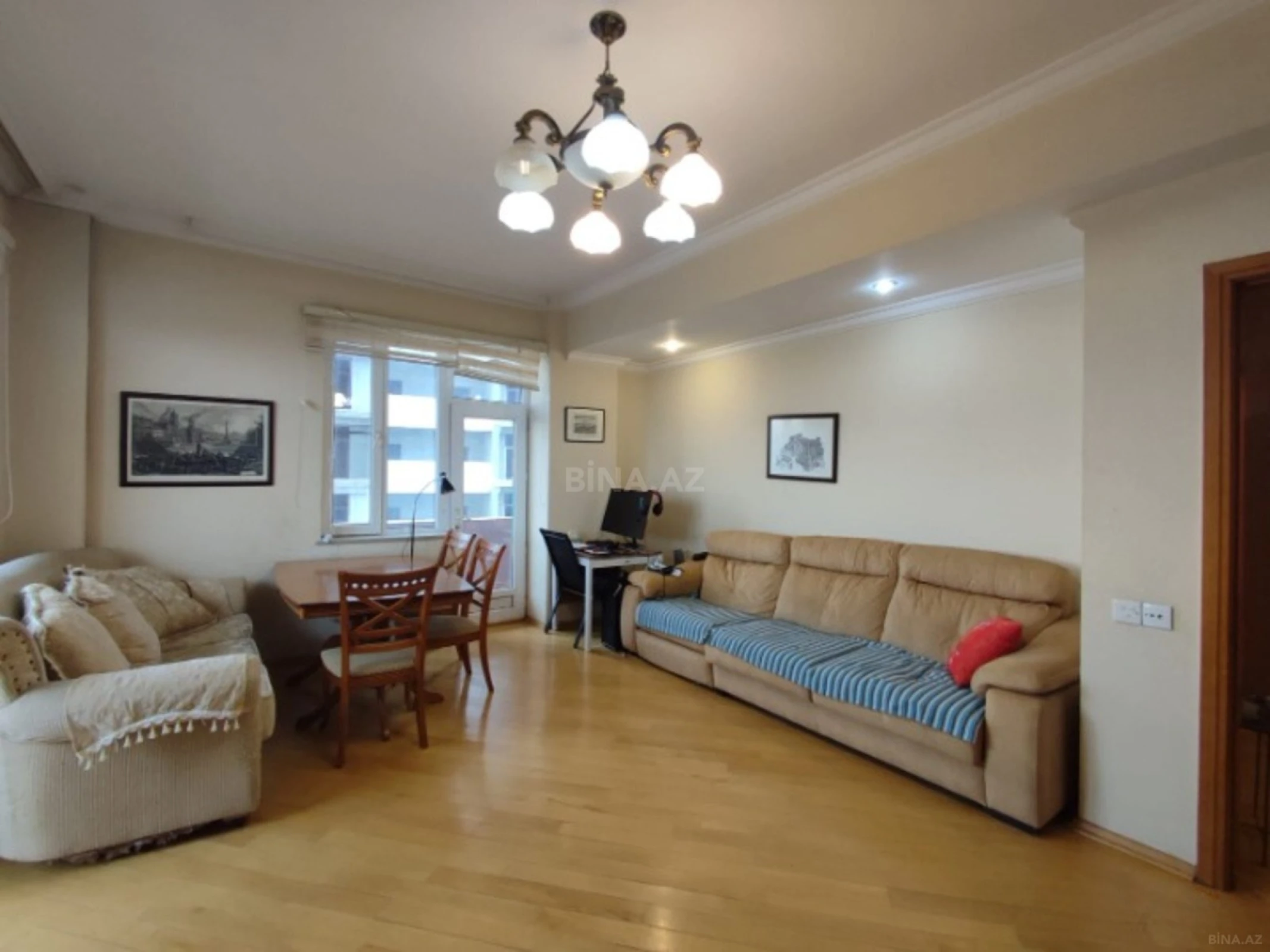 Satılır 3 otaqlı mənzil 120 m²