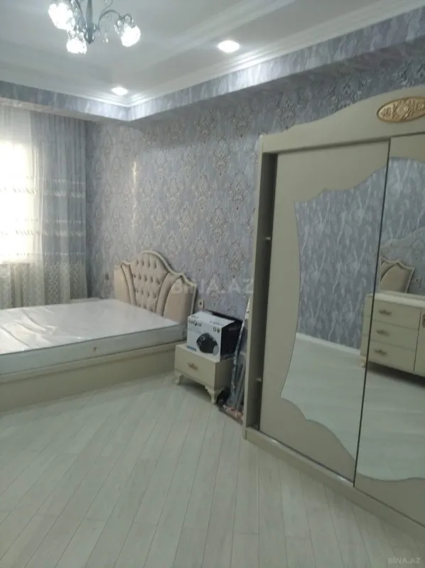 Kirayə verilir 2 otaqlı mənzil 80 m²