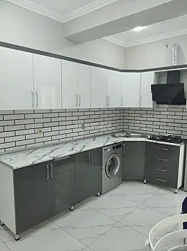 Kirayə verilir 2 otaqlı mənzil 80 m²