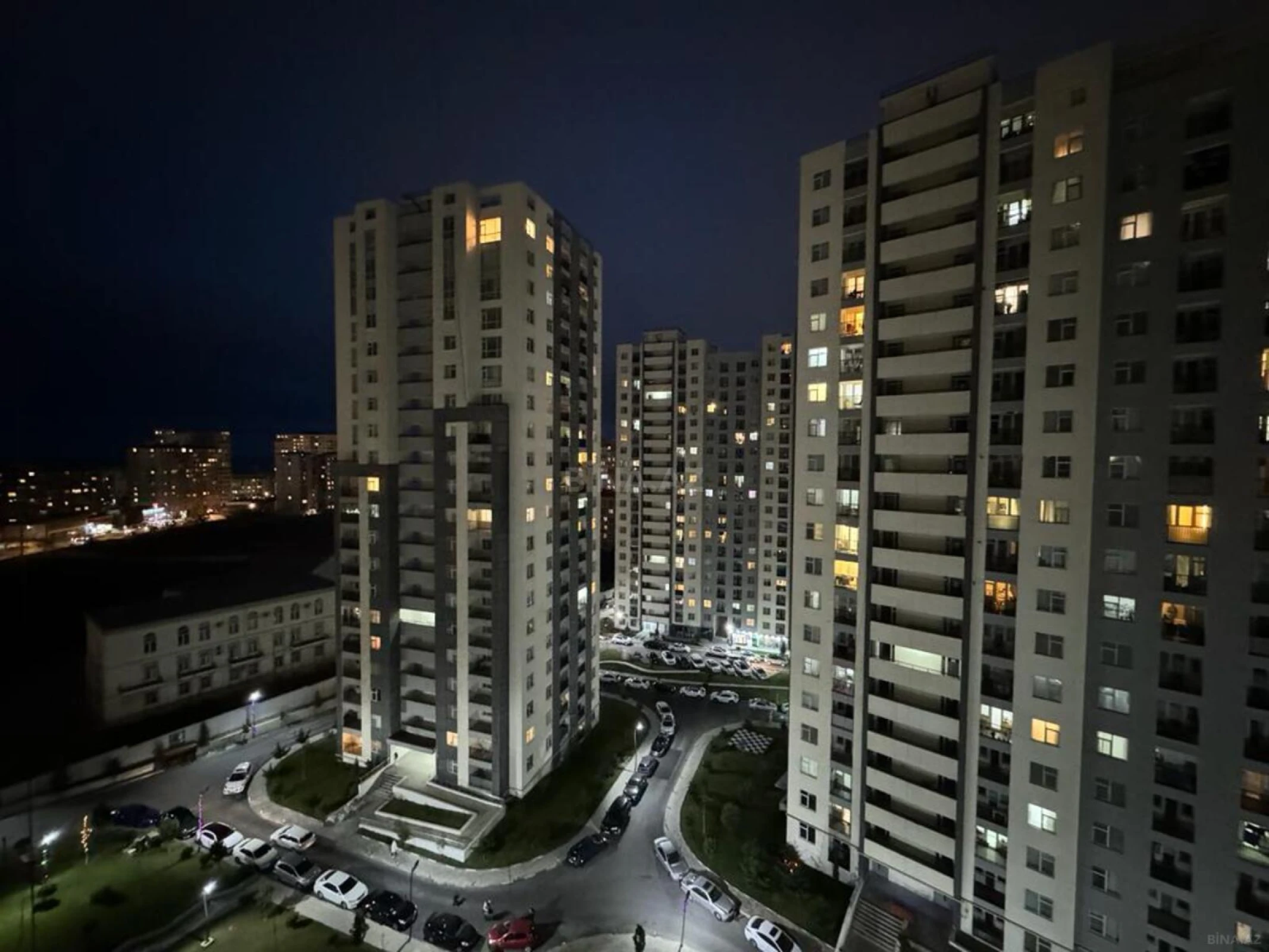 Satılır 2 otaqlı mənzil 55 m²