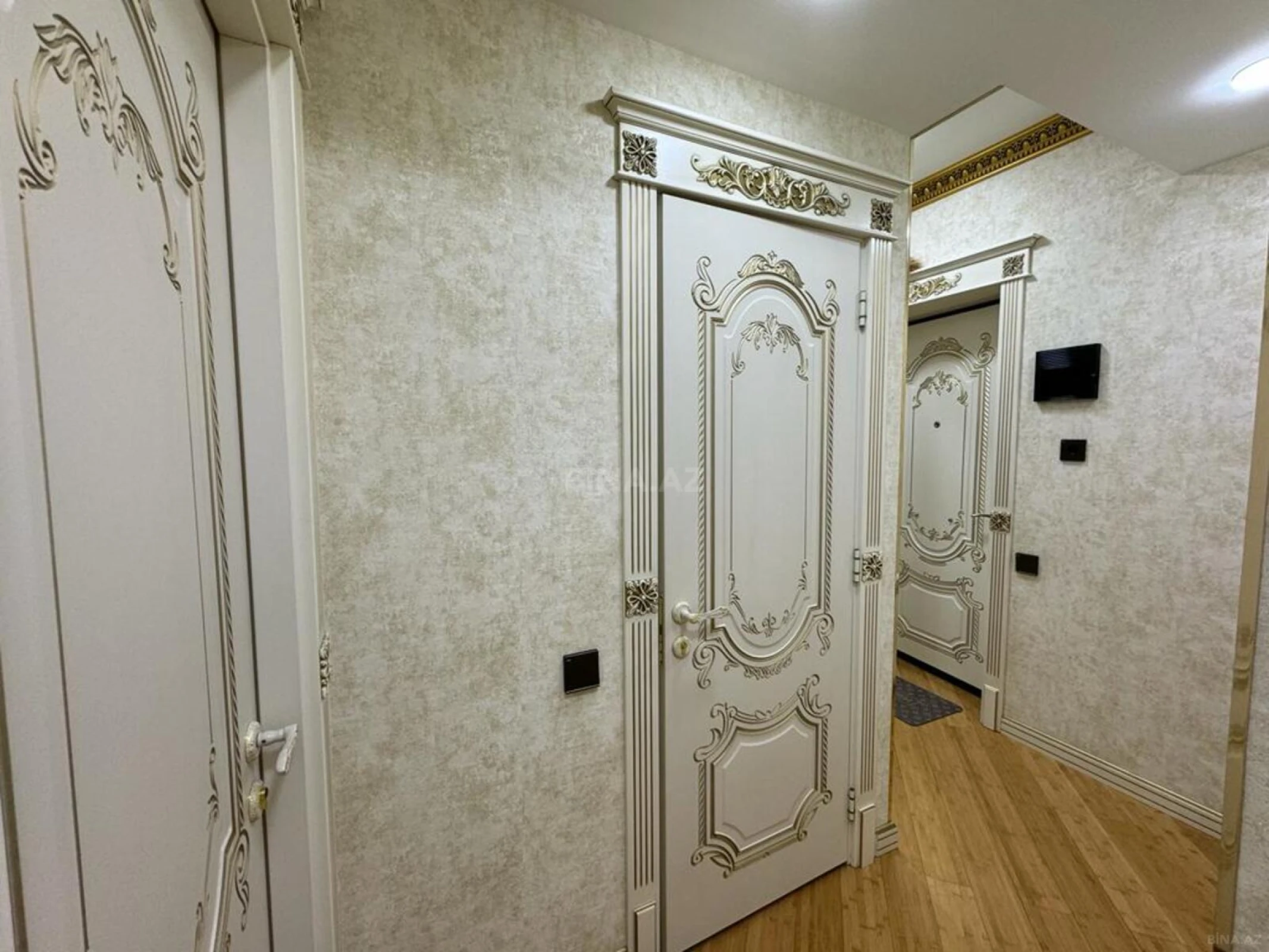 Satılır 2 otaqlı mənzil 55 m²