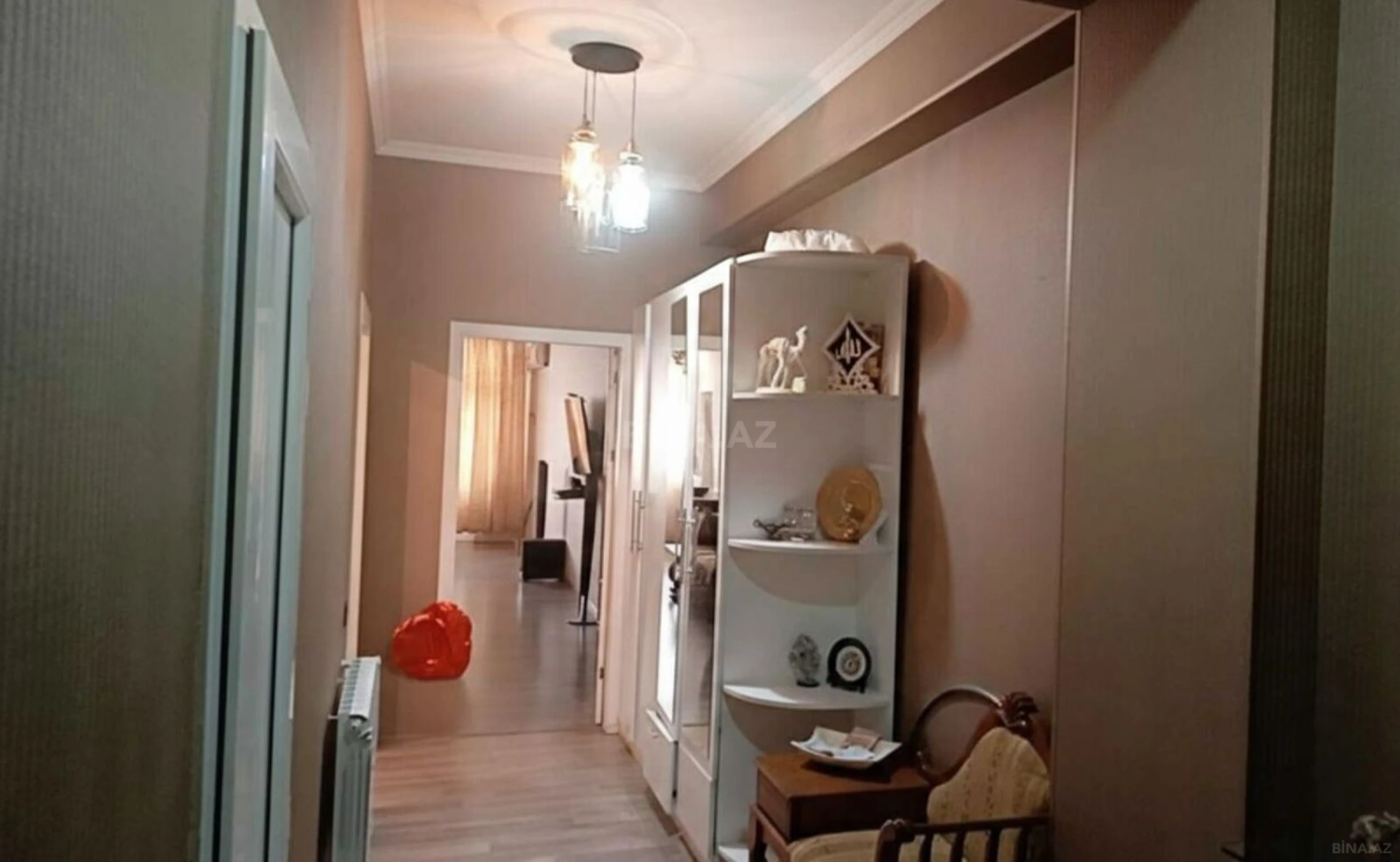 Satılır 3 otaqlı mənzil 101 m²