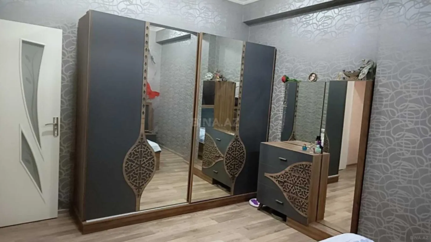 Satılır 3 otaqlı mənzil 101 m²
