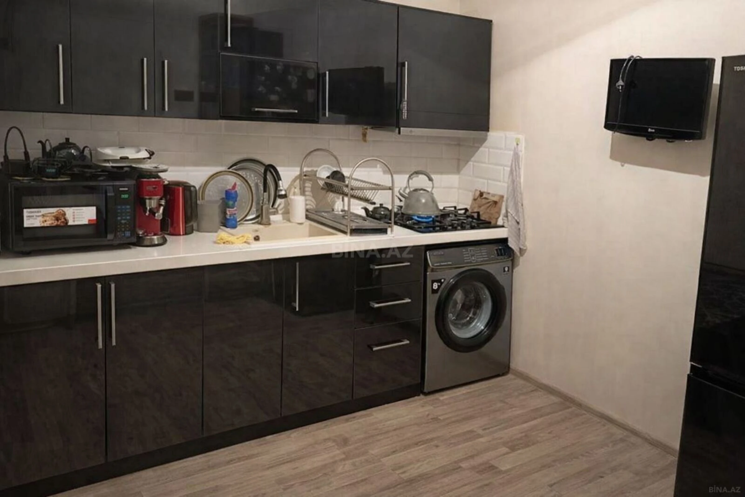 Satılır 3 otaqlı mənzil 101 m²