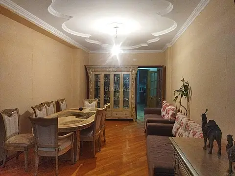 Satılır 3 otaqlı mənzil 120 m²