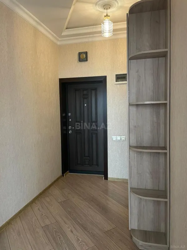 Kirayə verilir 2 otaqlı mənzil 90 m²