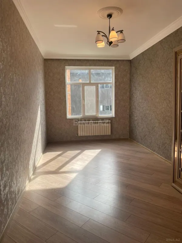 Kirayə verilir 2 otaqlı mənzil 90 m²