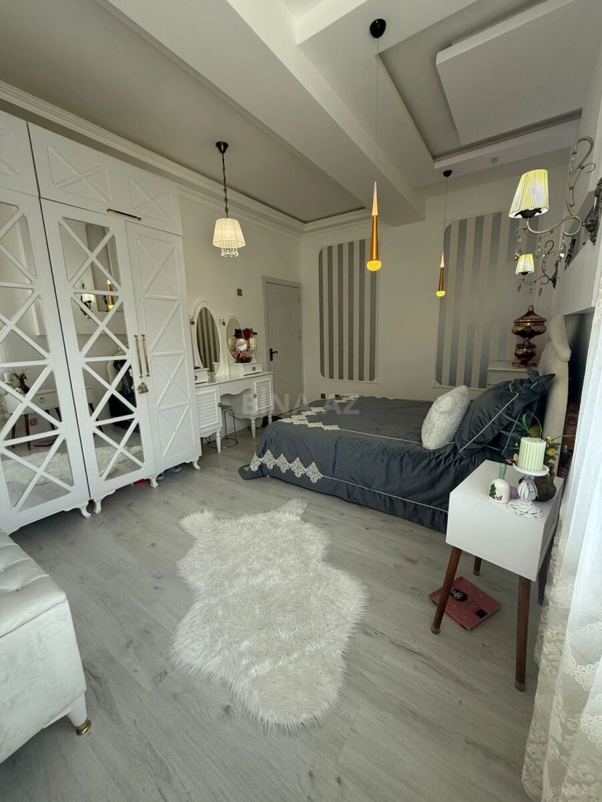 Satılır 3 otaqlı mənzil 95 m²