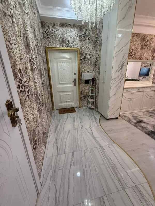 Satılır 3 otaqlı mənzil 95 m²