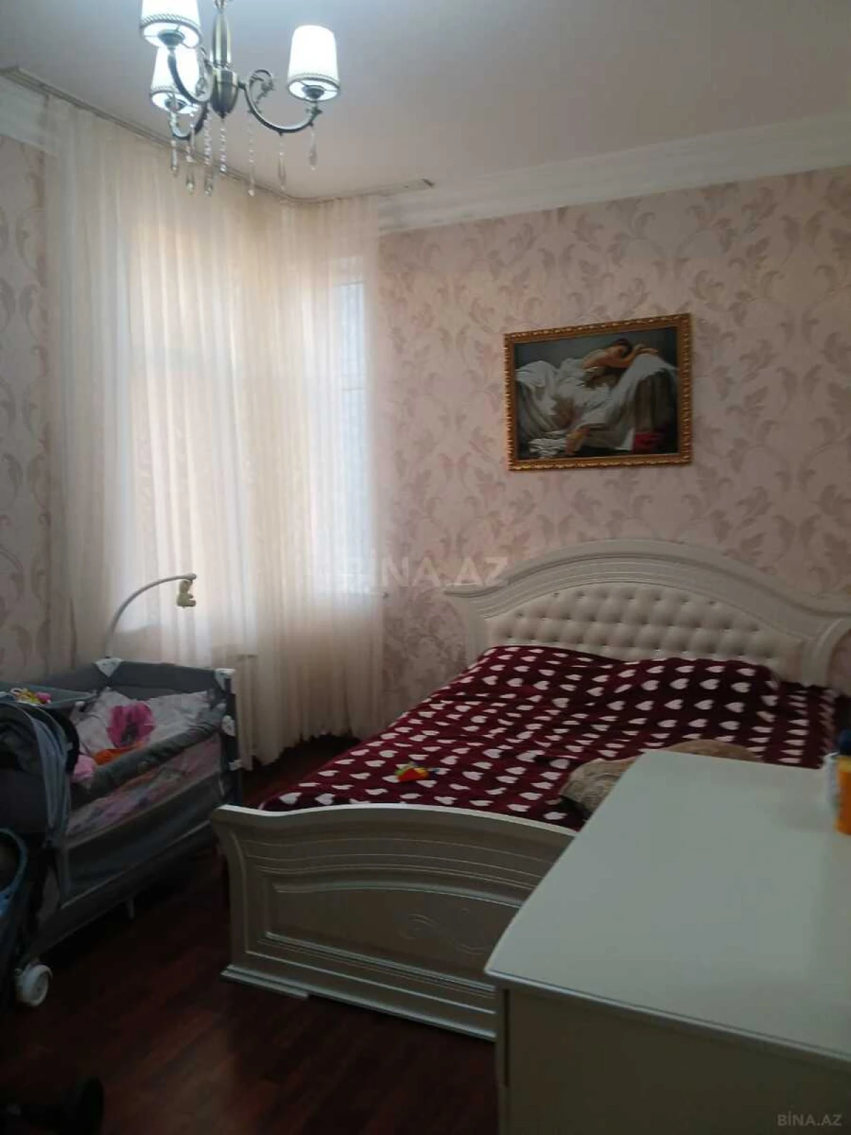 Satılır 3 otaqlı mənzil 105 m²