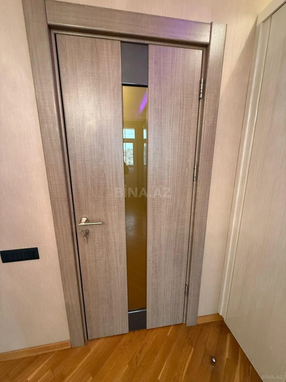 Satılır 3 otaqlı mənzil 125 m²