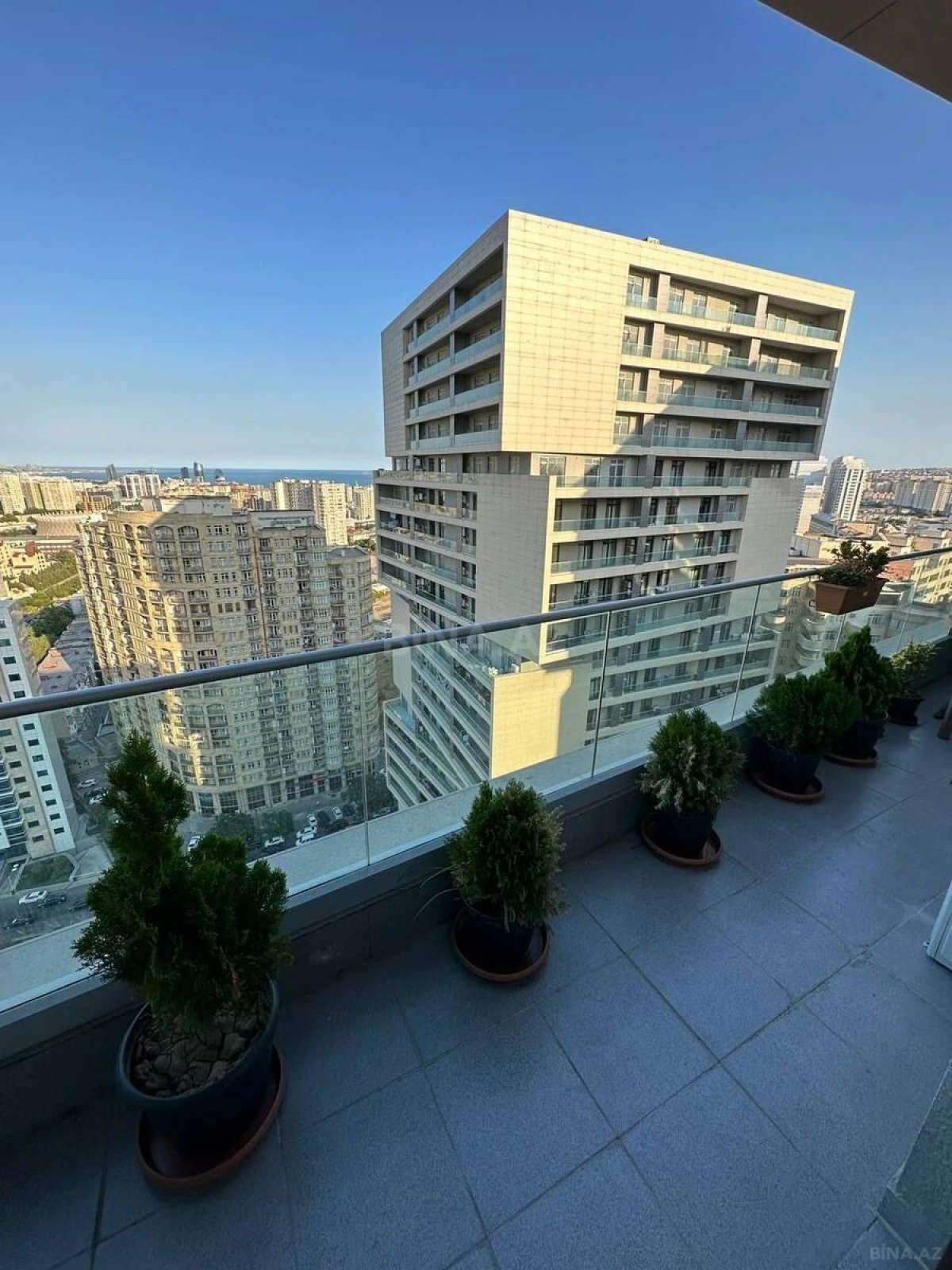 Kirayə verilir 3 otaqlı mənzil 110 m²