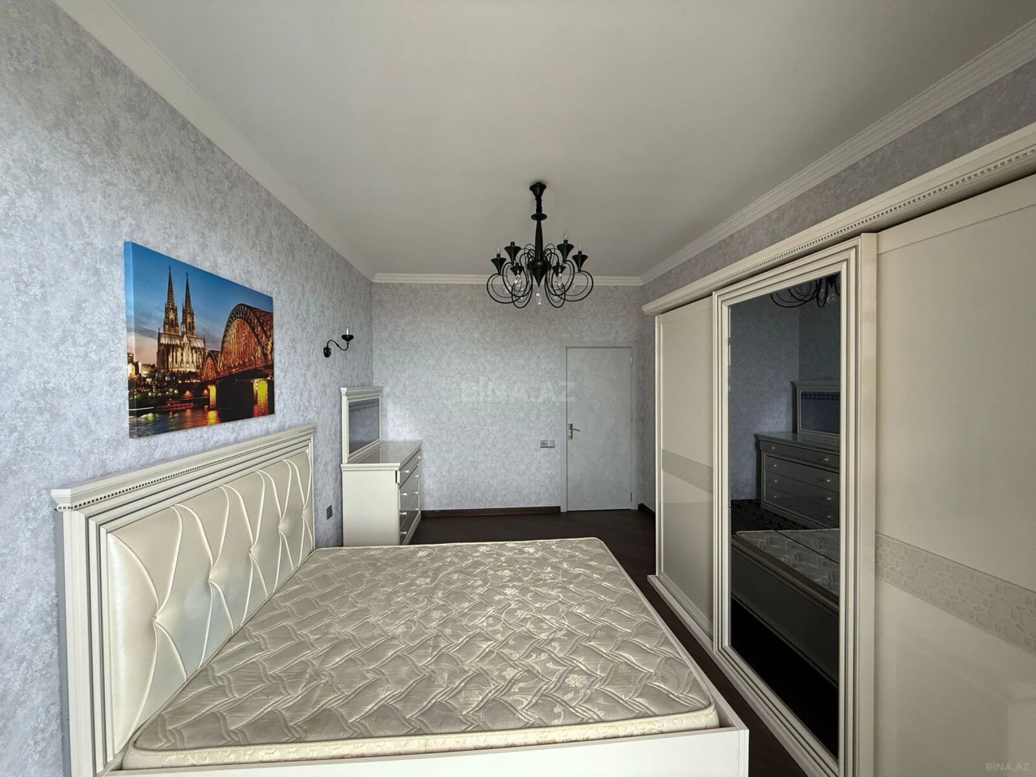 Kirayə verilir 3 otaqlı mənzil 110 m²