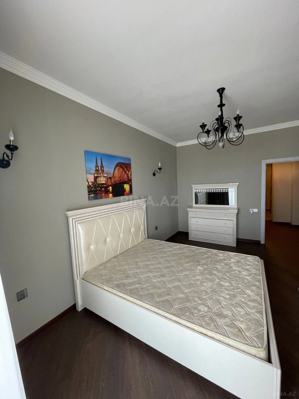 Kirayə verilir 3 otaqlı mənzil 110 m²