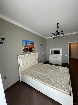 Kirayə verilir 3 otaqlı mənzil 110 m²