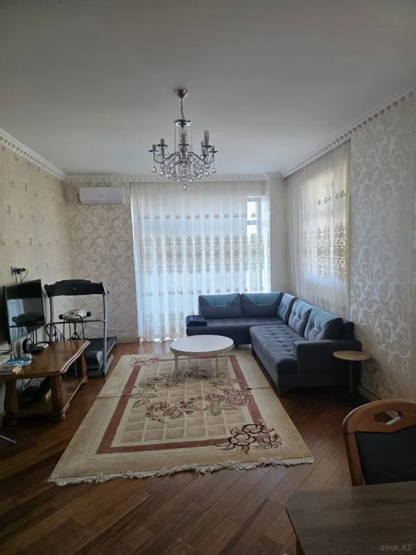 Kirayə verilir 3 otaqlı mənzil 145 m²