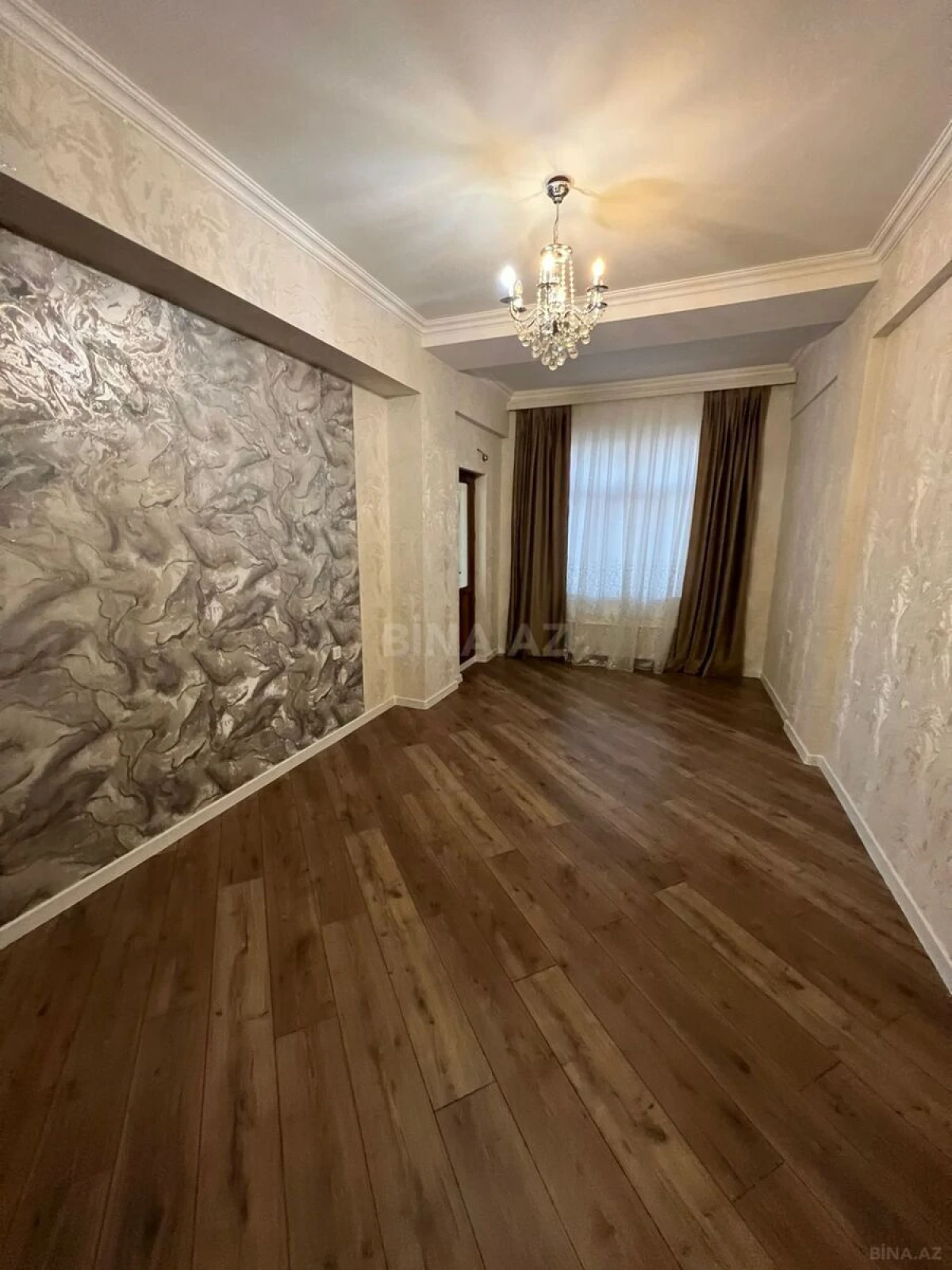 Satılır 2 otaqlı mənzil 85 m²
