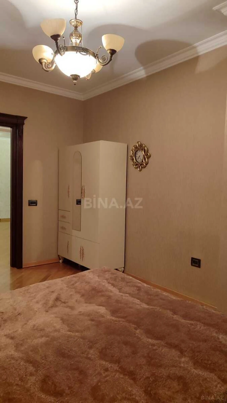 Kirayə verilir 2 otaqlı mənzil 100 m²