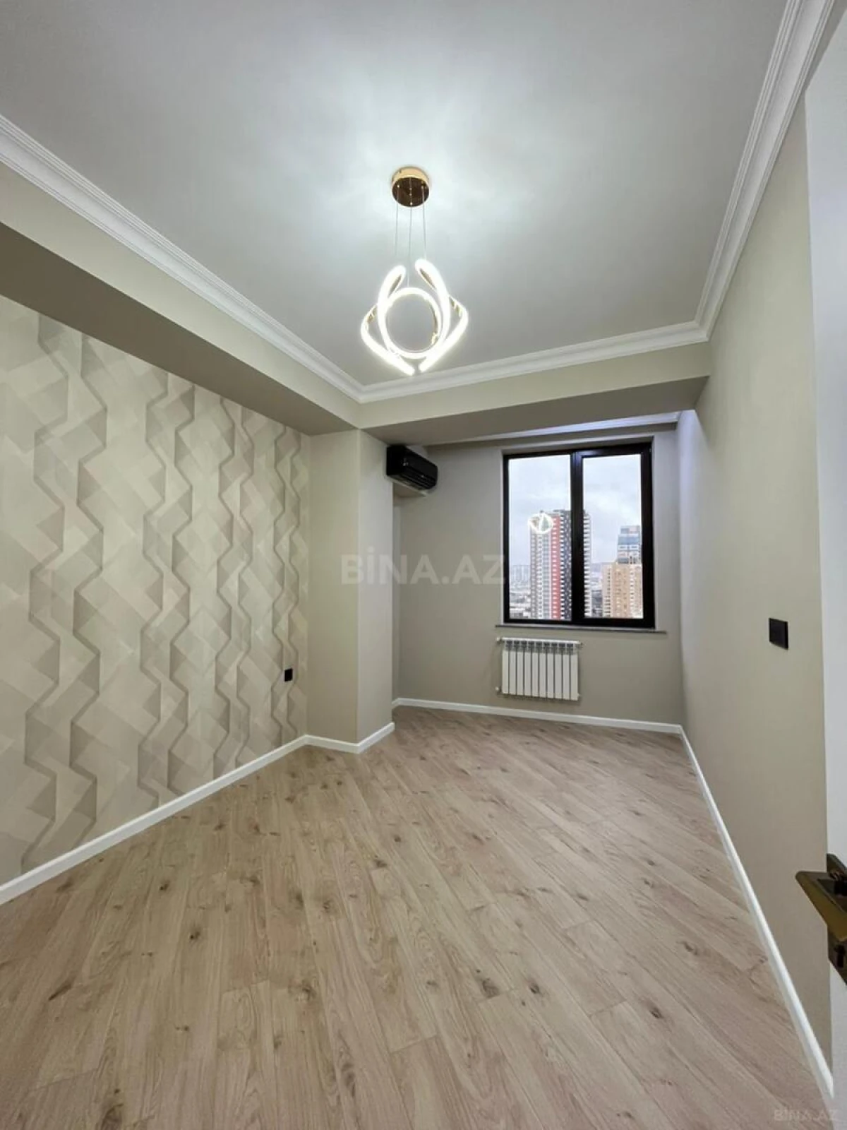 Satılır 3 otaqlı mənzil 80 m²