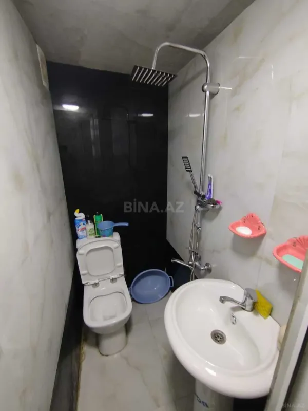 Satılır 5 otaqlı mənzil 140 m²