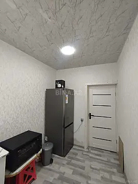 Satılır 5 otaqlı mənzil 140 m²