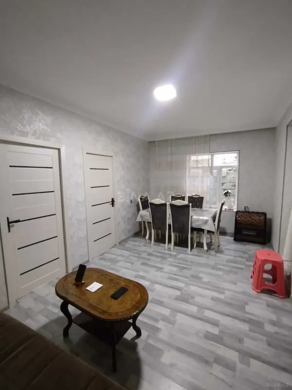 Satılır 5 otaqlı mənzil 140 m²