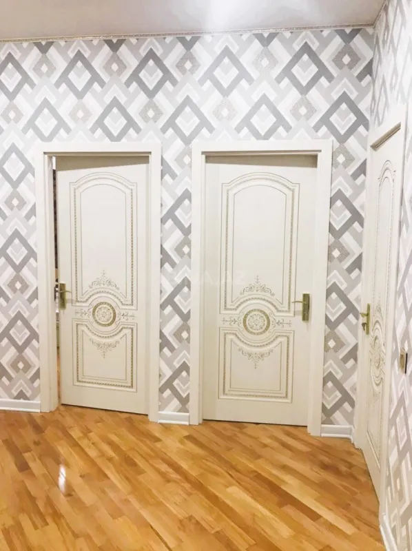 Kirayə verilir 2 otaqlı mənzil 105 m²