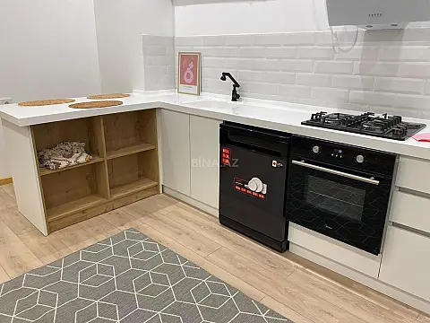 Kirayə verilir 2 otaqlı mənzil 65 m²