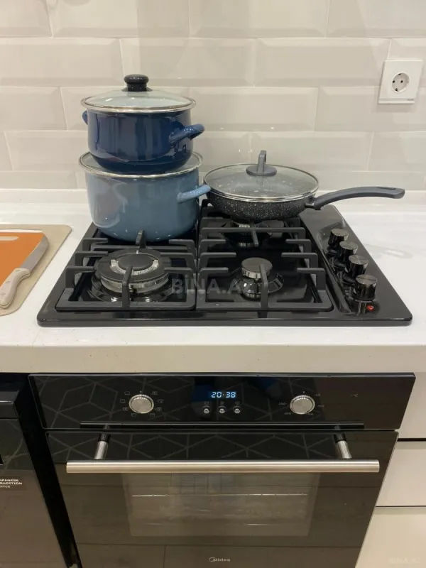 Kirayə verilir 2 otaqlı mənzil 65 m²