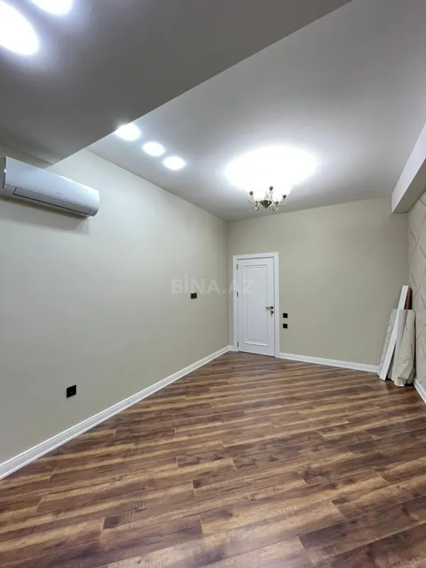 Satılır 2 otaqlı mənzil 70 m²