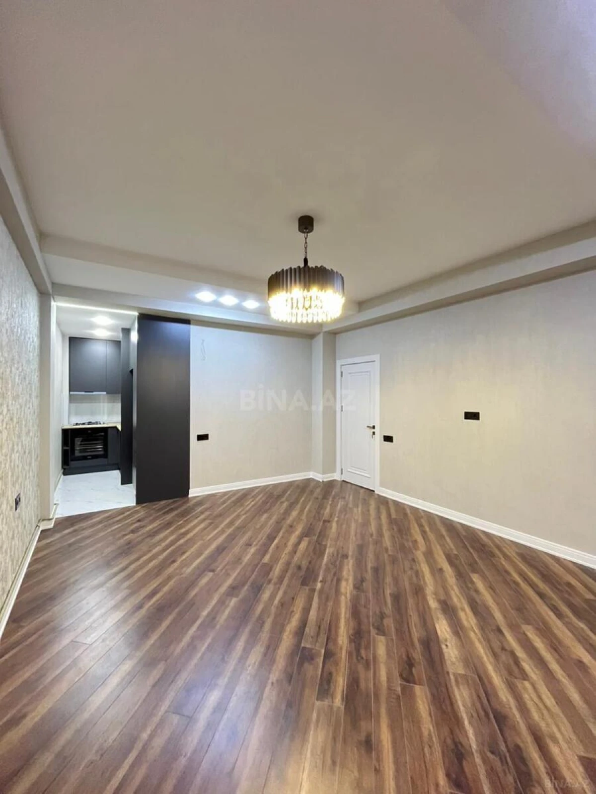 Satılır 2 otaqlı mənzil 70 m²