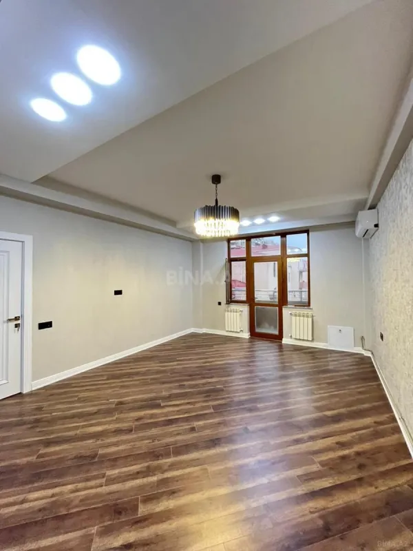 Satılır 2 otaqlı mənzil 70 m²